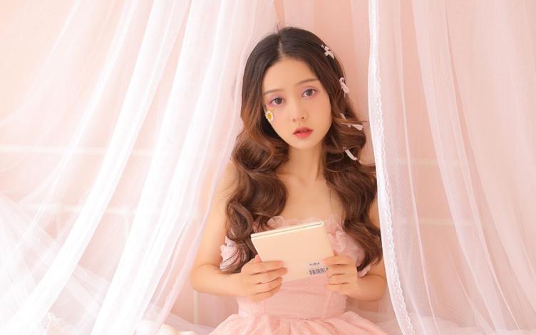 为什么男生玩乙女游戏会被骂，动漫cosplay超长过膝长靴